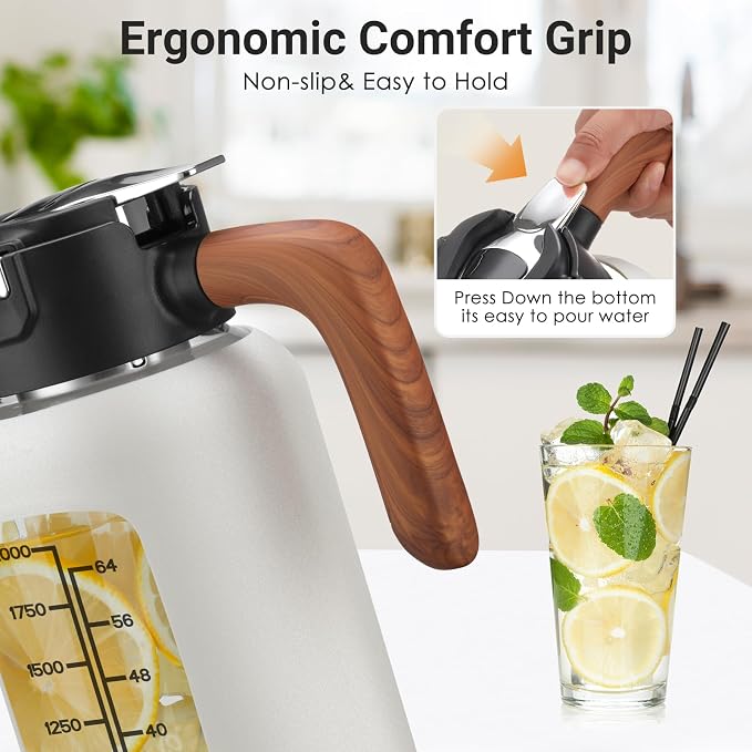 84oz Glass Pitcher with Lid and Handle Borosilicate Glass Water Jug/Carafe for Hot & Cold Beverages, 2.5Liter Large Pitcher with Silicone Sleeve & Wide Mouth, Fridge Safe for Iced Tea, Coffee, Juice