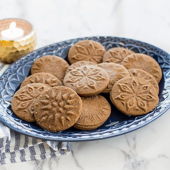 Nordic Ware Starry Night Cookie Stamps (Set of 3), Sturdy Cast Aluminium Cookie Stamp Set, Cookie Press Set Made in the USA, Sturdy and Durable Biscuit Maker Press Set