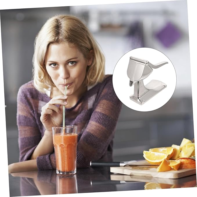 Manual Citrus Fruit Juicer Hand Press Aluminum Alloy Fruit Extractor Tool Lightweight Portable Manual Juicer for Oranges Lemons Pomegranates Easy Squeeze for Home Kitchen