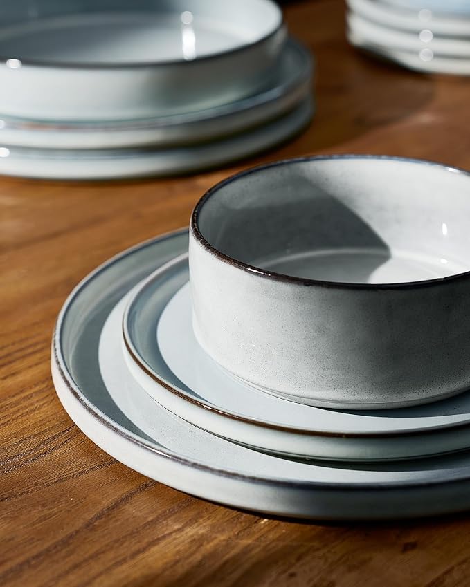 Famiware Annecy Plates and Bowls Sets, Service for 4 (16 Pieces), Dinnerware Sets with Pasta Bowls, Microwave and Dishwasher Safe Dishes Set, Chip and Scratch Resistant, Grey Blue