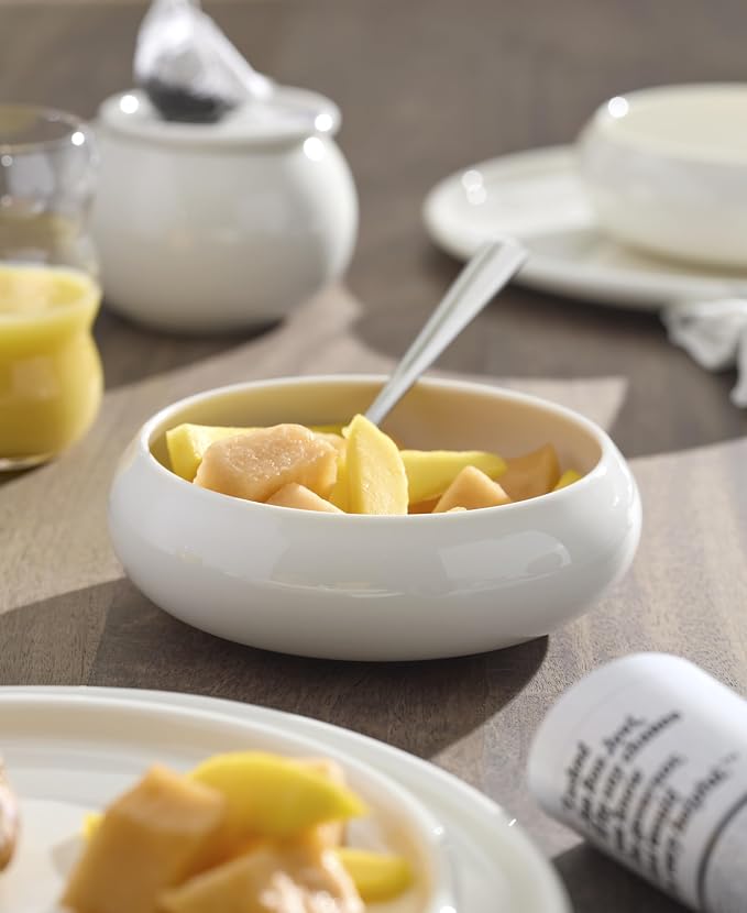Oneida Dinnerware Sets, Quirk 12-Piece Dinnerware Set, Set for 4, Service For 4, Porcelain Material, Dishwasher & Microwave Safe, Plates And Bowls, Dinner Dishes, Kitchen And Dining (White, 12 Piece)