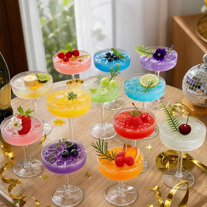 200 Pcs Ribbed Martini Glasses 5 oz Disposable Plastic Vintage Ribbed Coupe Glasses Cocktail Unbreakable Dessert Parfait Glassware for Wedding Party Supplies (Clear)