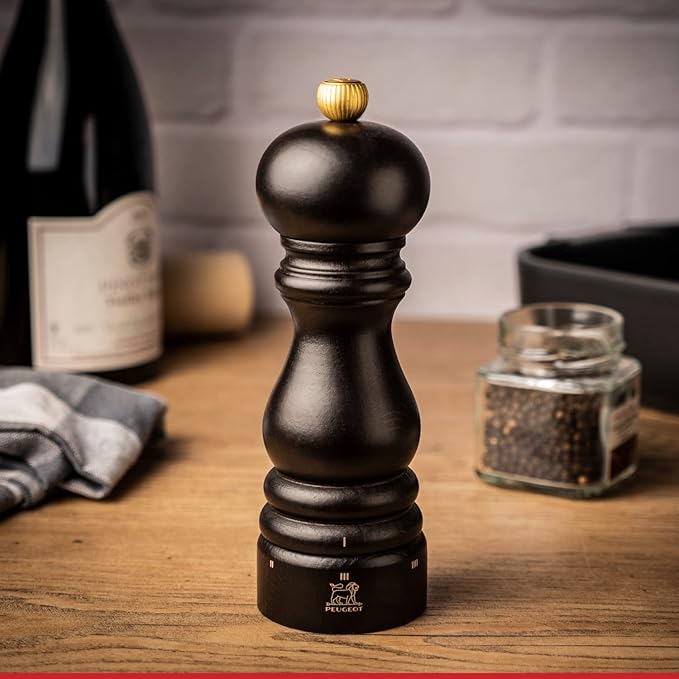Peugeot Made in France- Paris u'Select Manual Pepper Mill - Adjustable Grinder -PEFC Certified Beechwood, 27 cm - 10.75 in. Chocolate