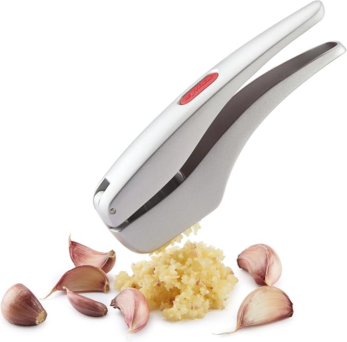 Zyliss Susi 4 Garlic Press - Garlic Crusher for Efficient Mincing - Odor-Free Hands - Large Chamber Made of Durable Stainless Steel - Mess-Free Kitchen Gadget - PFAS-Free Non-Stick Coating - Aluminum