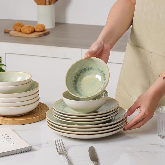 DOMICREVERY Ceramic Dinnerware Sets for 4, 16 Pieces Plates and Bowls Sets, Moss Green