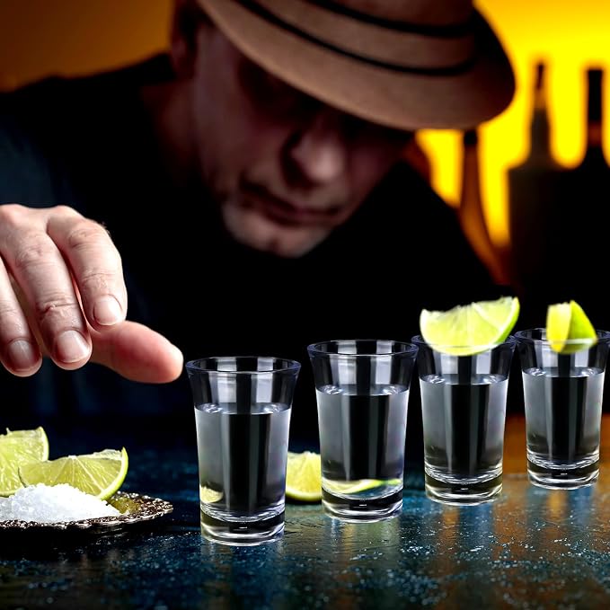 Zubebe 150 Pcs 1.5oz Acrylic Shot Glass Bulk Set with Thickened Base Plastic Clear Shot Glasses, Round Small Shot Glasses Bulk for Party