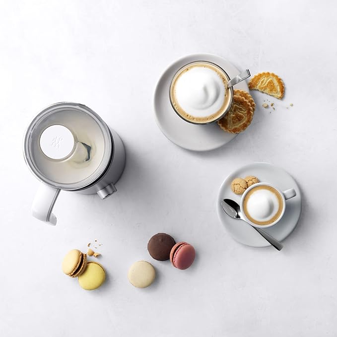 ZWILLING Enfinigy Cool Touch Milk Frother, Hot n Cold Foam Milk Frother, Cream y for Milk, Plant-based Milk - Black