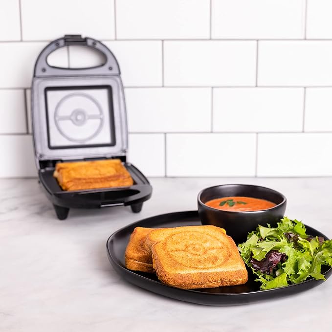 Uncanny Brands Pokémon Pokéball Single Cheese Sandwich Maker - Pokémon Kitchen Appliance