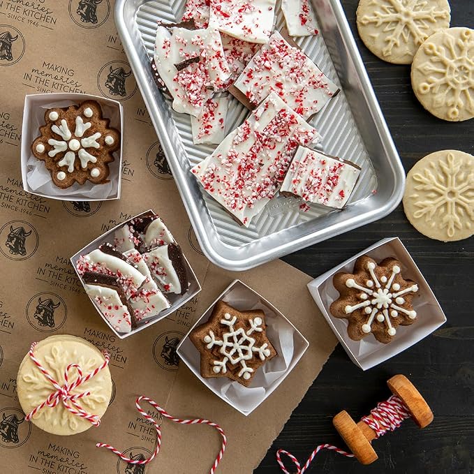 Nordic Ware Snowflake Cookie Stamps (Set of 3), Sturdy Cast Aluminium Cookie Stamp Set, Cookie Press Set Made in the USA, Sturdy and Durable Biscuit Maker Press Set