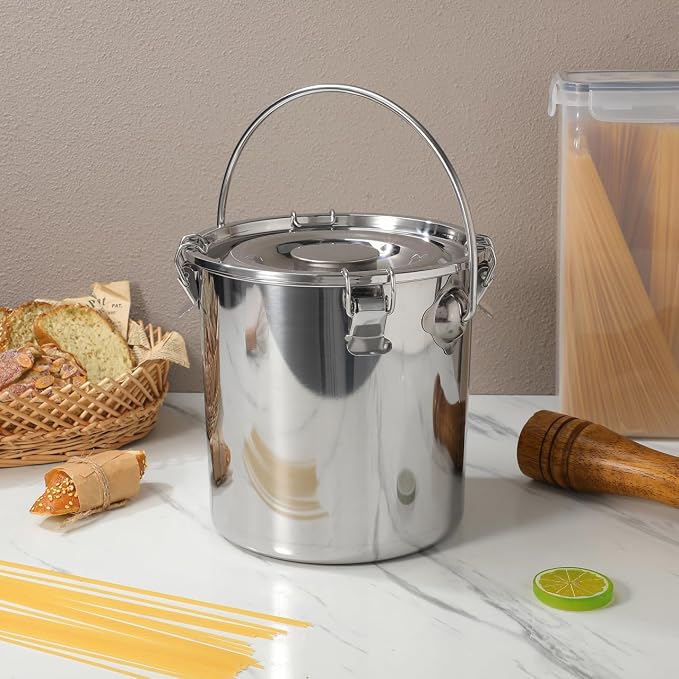 iplusmile Stainless Steel Airtight Canisters Container: 152 fl oz Airtight Clamp Lid Kitchen Food Storage Bucket for Rice Flour Grain Coffee Bean Flour Oil Sugar Milk