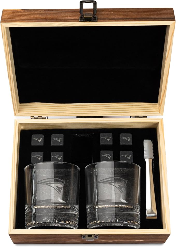 The Memory Company Officially Licensed NFL Wood Boxed Drinkware Set, with 2 Rocks Glasses and Cooling Cubes, Green Bay Packers