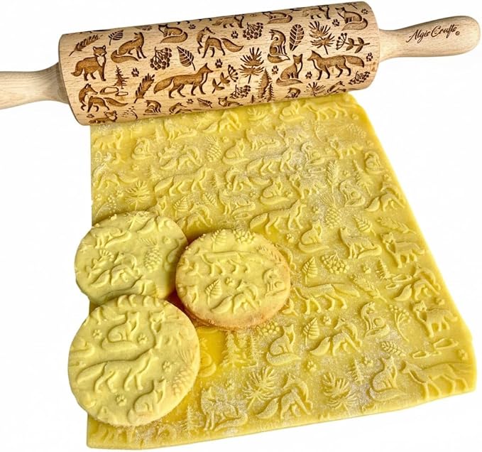 FOX Embossing Rolling Pin – Laser Engraved Dough Roller with a woodland fox and forest pattern. Perfect for cookies, pottery, and a thoughtful gift. By Algis Crafts.