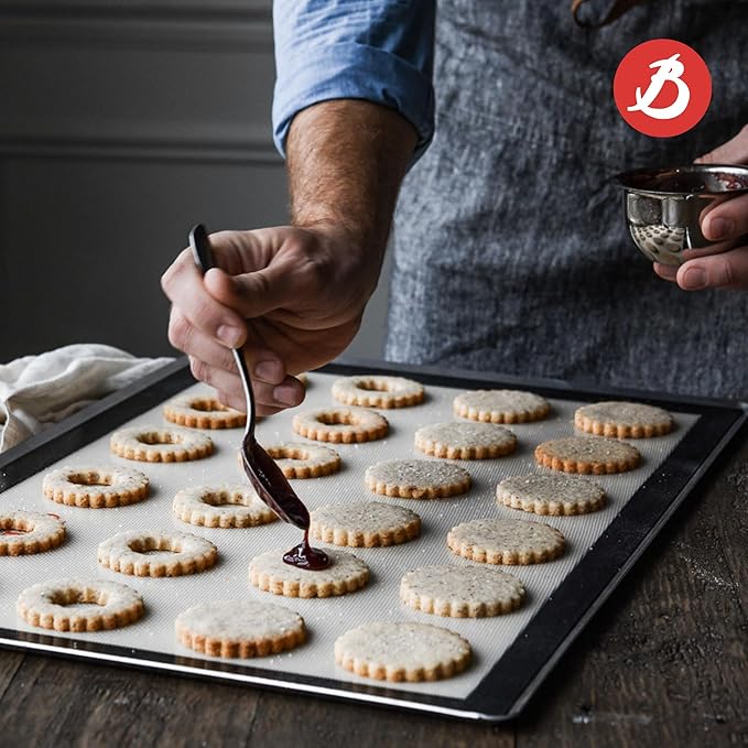 de Buyer Aluminum Baking Sheet - 23.6” x 15.75” - Perfect for Pastries, Cookies, Pizza & Tarts - Easy to Clean - Dishwasher Safe
