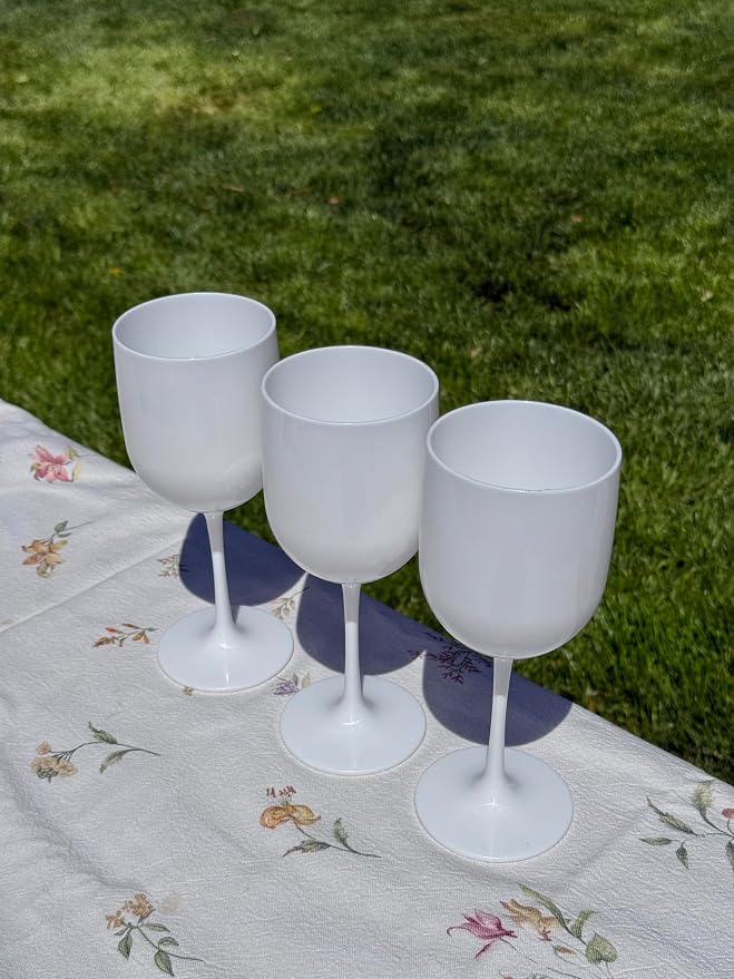FOX & GRAPES Plastic Stemmed Wine Glasses | Unbreakable/Shatterproof, Reusable, Food Safe, Dishwasher Safe, For Birthday and Party, 16oz (White, Set of 6)