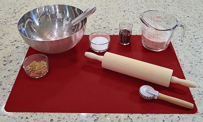 GASARÉ, Extra Large, Thick, Silicone Mat for Kitchen Counter, Heat Resistant Mat, Countertop Protector, Non-Slip, Easy to Clean, Cuttable, 25 x 17 Inches, Red