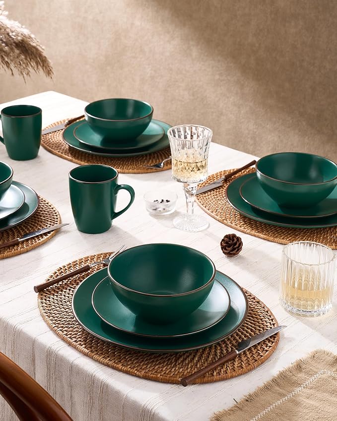 Famiware Venus 16-Piece Stoneware Dinnerware Sets with Mugs, Plates, Bowls, Service for 4, Matte Dark Green - Modern Ceramic Chip‑Resistant Dishes for Everyday & Formal, Microwave & Dishwasher Safe