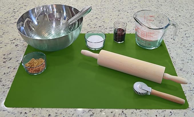 GASARÉ, Set of 2, Extra Large, Thick, Silicone Mats for Kitchen Counter, Heat Resistant Mats, Countertop Protector, Non-Slip, Easy to Clean, 25 x 17 Inches x 1.4mm, Green