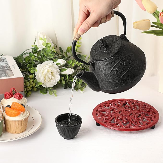 Sumnacon Cast Iron Trivet 2 Pcs 6.7 Inch Iron Trivet for Hot Dish Pot Pan Plate Teapot,Heat Resistant Cast Iron Trivets with Rubber Feets for Kitchen Dining Table Cooktop Stove,Retro Red