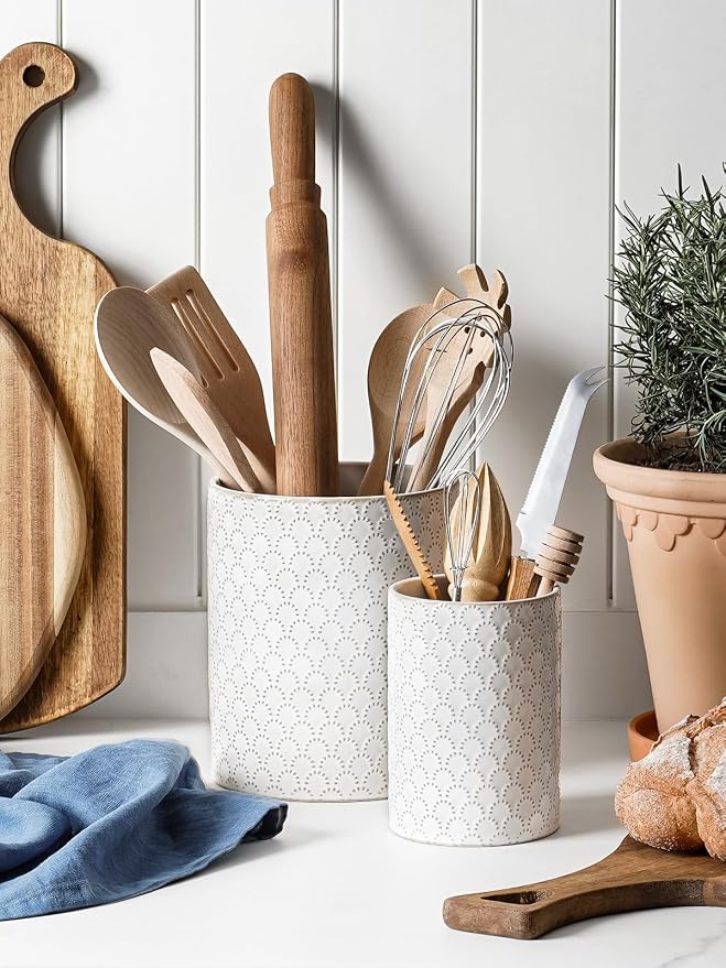 LE TAUCI Utensil Holder for Kitchen Counter - 7.1" Large Ceramic Utensil Crock, Cooking Utensil Organizer for Spatula, Spoon, Whisk - Farmhouse Kitchen Countertop Storage, Embossed, Fireworks