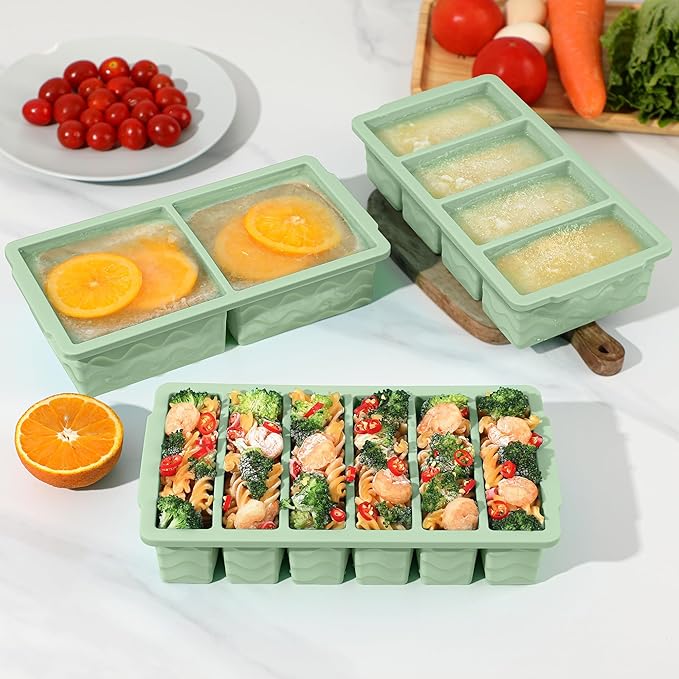 Doasuwish 3-Pack Silicone Freezer Trays with Lid,2 Large 2-Cup(500ml)&4 Medium 1-Cup(125ml)&6 Small 1/2-Cup(75ml) Soup Freezer Container Molds,Ice Cube Tray For Meal Prep&Freezing Soup,Stews,Sauces
