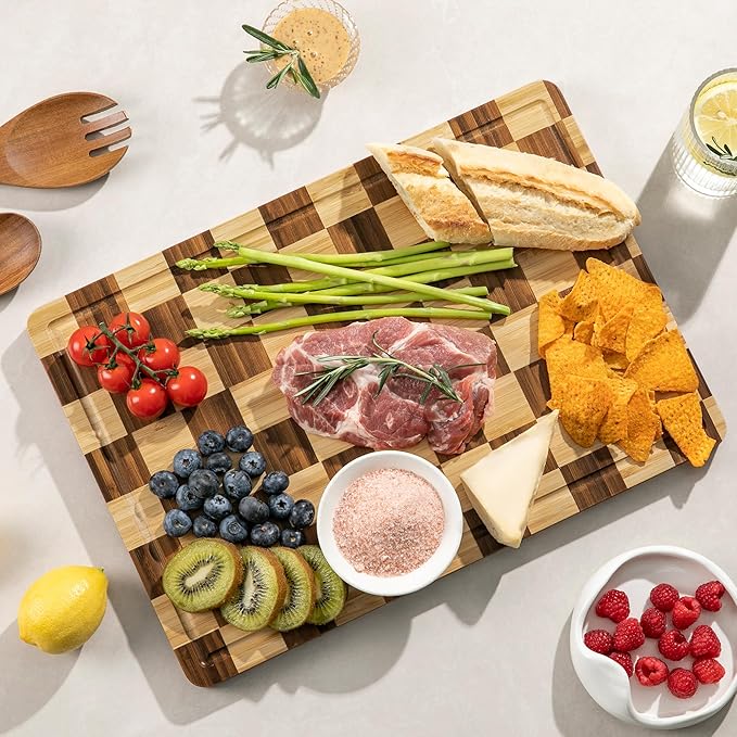 THETCHRY Bamboo Cutting Boards for Kitchen, Checkered Wooden Cutting Board with Juice Groove, Non Slip, Non Toxic Serving Tray, Thick Large Chopping Board Gift for Home Chef, 16.5” x 11.6” x 0.8”
