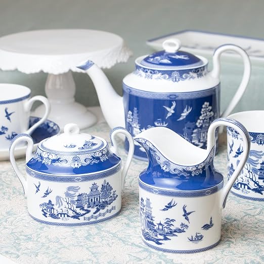 Blue Willow Bone China Coffee Tea Mugs 10-Ounce (2 Assorted Patterns, Set of 4) (S17301I/C-BLU-6)