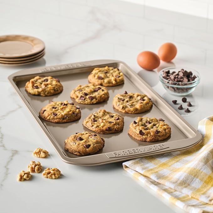Farberware Bakeware Nonstick Sheet Pan, 10-Inch x 15-Inch, Mocha
