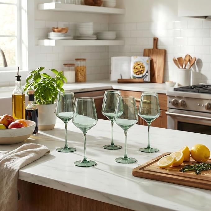 Green Wine Glasses Set of 6, Handblown Colored Wine Glasse,Green Coloful Glassware，17OZ for Red or White Wine