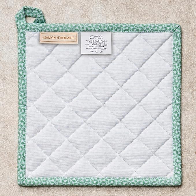 Maison d' Hermine Pot Holders 100% Cotton Heat Resistant Potholders 8" x 8" Hot Pads with Loop for Thanksgiving Christmas Decorations BBQ Cooking Baking Handling Hot Pans (Pack of 1, Snowy World)