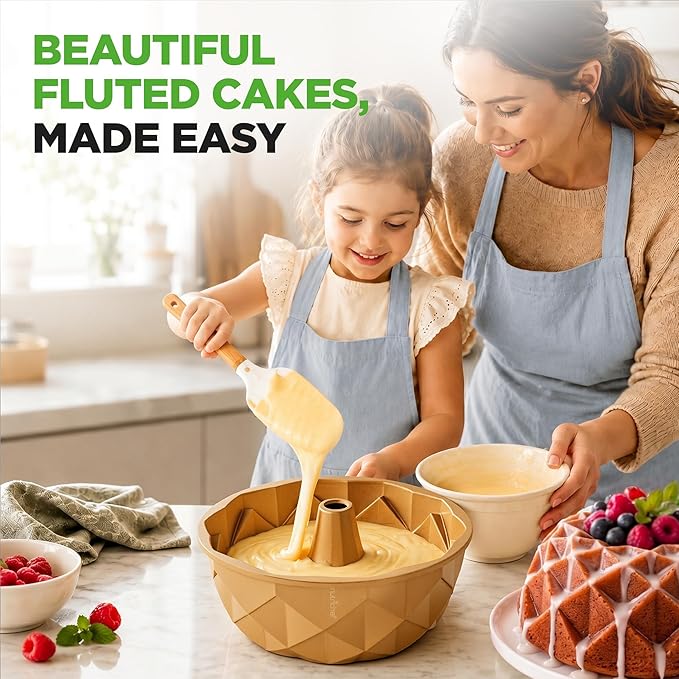 NutriChef 9-Inch Cake Pan - 9 Cups Nonstick Heavy Cast Aluminum Cake Mold for Baking - French Wreath Design for Uniform Baking - Easy to Clean, Gold