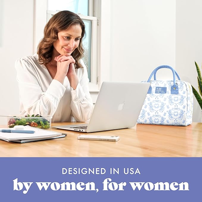 Fit & Fresh Bloomington Lunch Bag for Women - Insulated Large Lunch Box for Work with Containers, Leak-Resistant, Stain-Resistant, Zipper Closure, Blue Cupid Bows