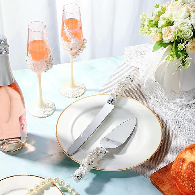 Boao Pearl Wedding Champagne Flutes and Cake Knife Server Set of 4, Champagne Flutes Toasting Glasses with Pearls for Bride and Groom Engagement Anniversary Bridal Shower Gifts (Mr and Mrs,Rose Gold)