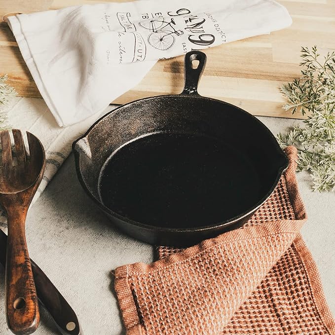 8 Inch Round Medium Pre-Seasoned Cast Iron Skillet