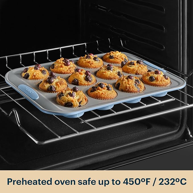 Pyrex 3-Piece Metal Cookie & Muffin Sheet Bakeware Set, Lightweight Stainless Steel Baking Trays with Heatsafe Silicone Handles, Cookie Muffin Sheet Baking Pan, Cerulean