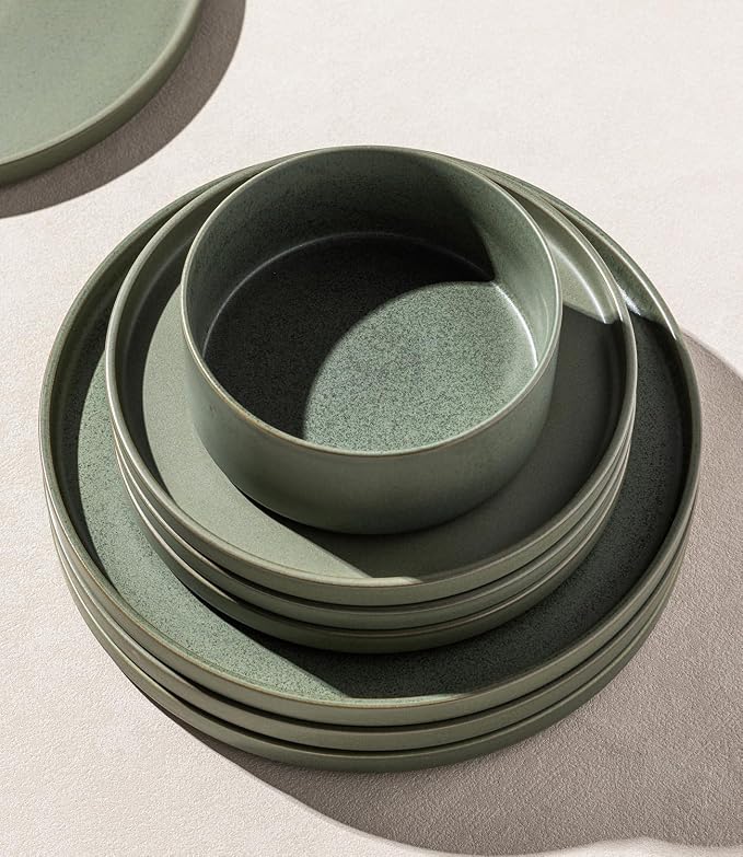 LERATIO Ceramic Dinnerware Sets for 4, High Edge Stoneware Plates and Bowls Set, Chip and Crack Resistant | Oven & Dishwasher & Microwave Safe Dishes Set, Service for 4 -Green