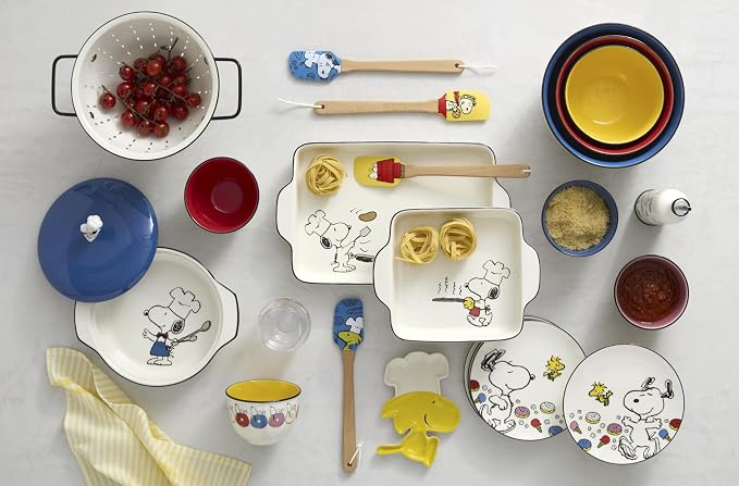 Lenox Home And Kitchen, Chef Snoopy Covered Casserole Dish, Stoneware Material, Dishwasher Safe, Kitchen, Baking Dish For Oven, Oven Safe Upto 350 Degrees, Snoopy Design (Blue And White, 1 Piece)