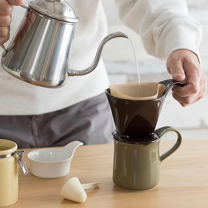 Zero Japan - Bee House Pour Over Coffee Dripper - Lead-Free & Cadmium-Free Ceramic Coffee Maker with Elegant Peek Hole, Drip Cone Brewer Coffee Gifts, Brewing Accessories - Tomato, Standar Size
