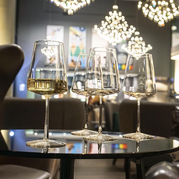 Stölzle Lausitz White Wine Glasses Power Set of 4, 13 1/2 oz – Modern Wine Glasses for Maximum Aroma Enhancement – Elegant Crystal White Wine Goblets – Dishwasher- & Shock-Resistant, Made in Germany