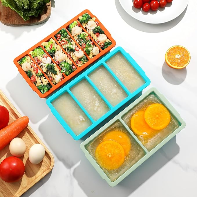 Doasuwish 3-Pack Silicone Freezer Trays with Lid,2 Large 2-Cup(500ml)&4 Medium 1-Cup(125ml)&6 Small 1/2-Cup(75ml) Soup Freezer Container Molds,Ice Cube Tray For Meal Prep&Freezing Soup,Stews,Sauces