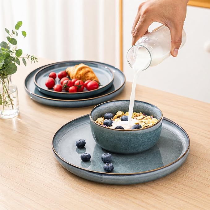 GBHOME Ceramic Dinnerware Sets for 6, 18 Pieces Stoneware Plates and Bowls Sets, Scratch Resistant Dishes, Dishwasher & Microwave Safe, Space Blue