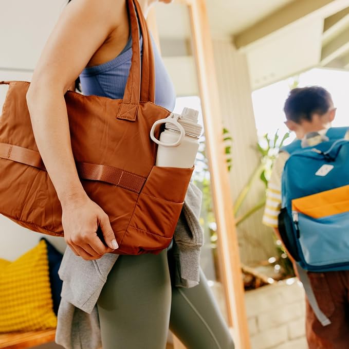 ThermoFlask Insulated Water Bottle with Spout Lid (24 oz, Black) - Leakproof, Stainless Steel Water Bottle for Cold & Hot Drinks, Travel & Daily Hydration