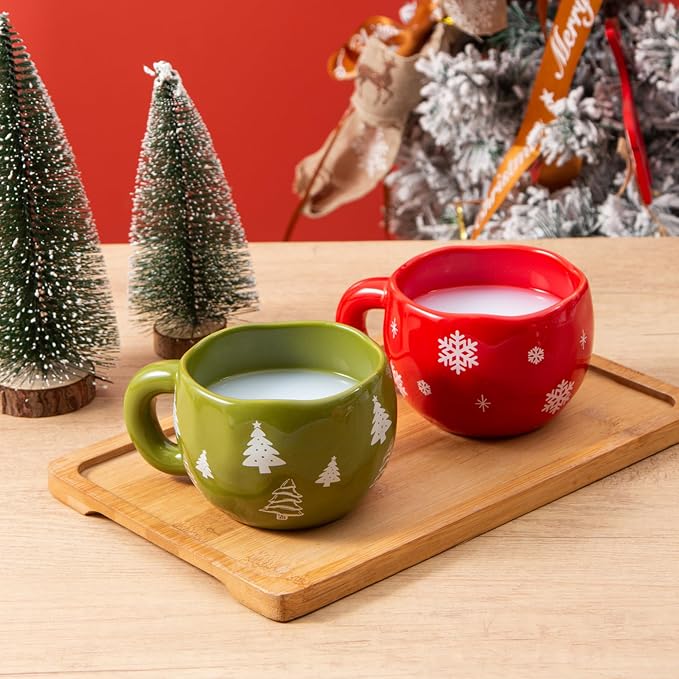 4pcs Ceramic Christmas Mugs Set, 9.4OZ Cute Coffee Cup Set, Red & Green, Dishwasher Safe, Christmas Tree & Snow Design, Gift for Women