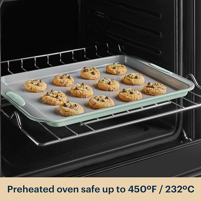 Pyrex 8-Piece Metal Bakeware Set, Lightweight Stainless Steel Baking Trays with Heatsafe Silicone Handles, Cookie & Muffin Sheets, Round/Square Baking Pans, Sage