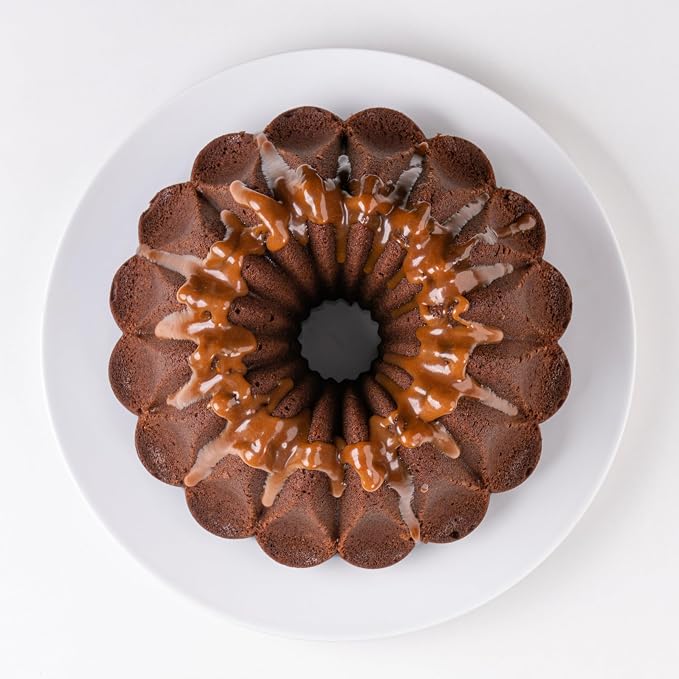 Baker's Secret for Fluted Cake Pan, Fluted Cake Pans, Perfect for Fluted Cakes, Die Cast Aluminum Cake Pans, 2 Layers Non-stick Coating, Cake Pan - Cast Aluminum Collection (Fountain)