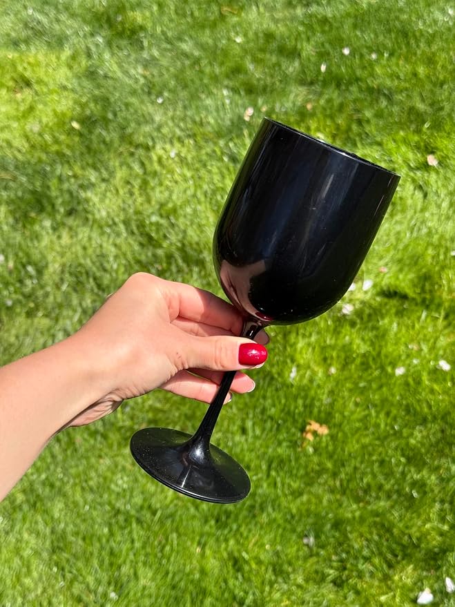 FOX & GRAPES Plastic Stemmed Wine Glasses | Unbreakable/Shatterproof, Reusable, Food Safe, Dishwasher Safe, For Birthday and Party, 16oz (Black, Set of 12)