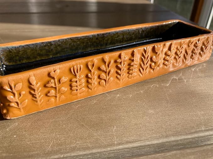 HERBS Embossing rolling pin. Leafy green and flowering plants on embossed dough roller