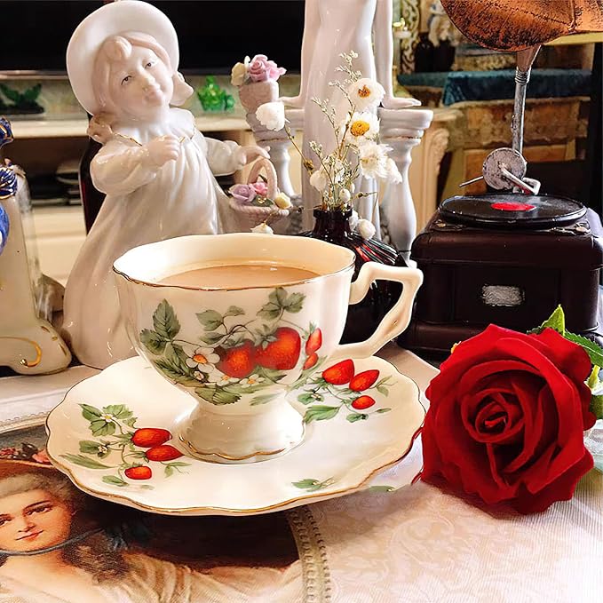Porcelain Tea Cup and Saucer Set, 8.5 oz/250 ml Ceramic Coffee Mug with Saucer and Spoon, Vintage Coffee Cup with Gold Trim and Gift Box for Mom Women Mother's Day, Strawberry Pattern