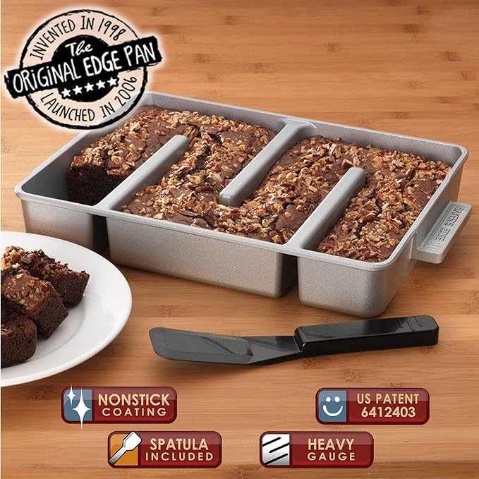 Baker's Edge Original All Edges Brownie Pan including lid, spatula & wedge | Includes Lid & Wedge, All Edges Design, Premium Double Nonstick Coating, Heavy Gauge Cast Aluminum