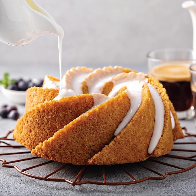 Baker's Secret Nonstick Fluted Cake Pans, Perfect for Fluted Cakes, Die Cast Aluminum Cake Pans, 2 Layers Non-stick Coating For Easy Release, Cake Pan - Cast Aluminum Collection (Marissa)
