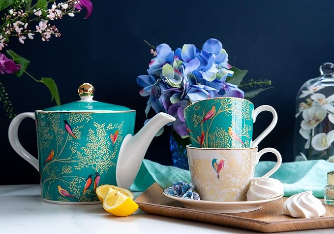 Portmeirion Sara Miller London Chelsea Mug, Green | 12 Oz Cup for Drinking Tea, Coffee, and Hot Cocoa | Made from Fine China with Gold Detail | Handwash Only